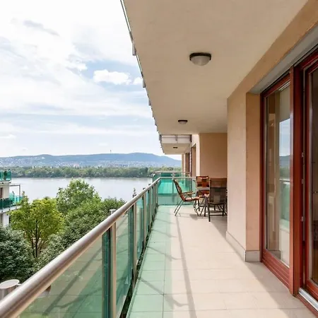 River View - Sunny - Comfy