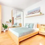 Διαμέρισμα River View - Sunny - Comfy