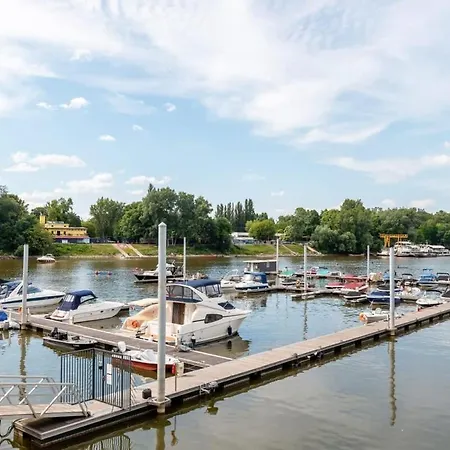 Apartament River View - Sunny - Comfy *