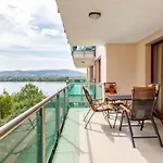 River View - Sunny - Comfy בודפשט