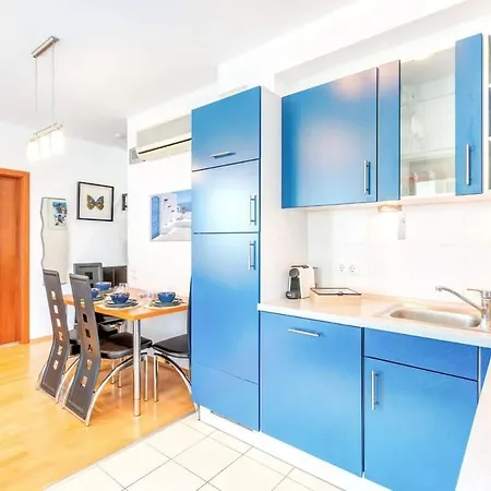 River View - Sunny - Comfy *